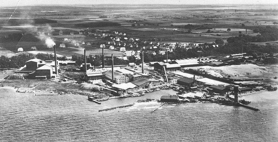 Vy över Ifö Bromölla ca 1910. View of the factory area in Bromölla, around 1910