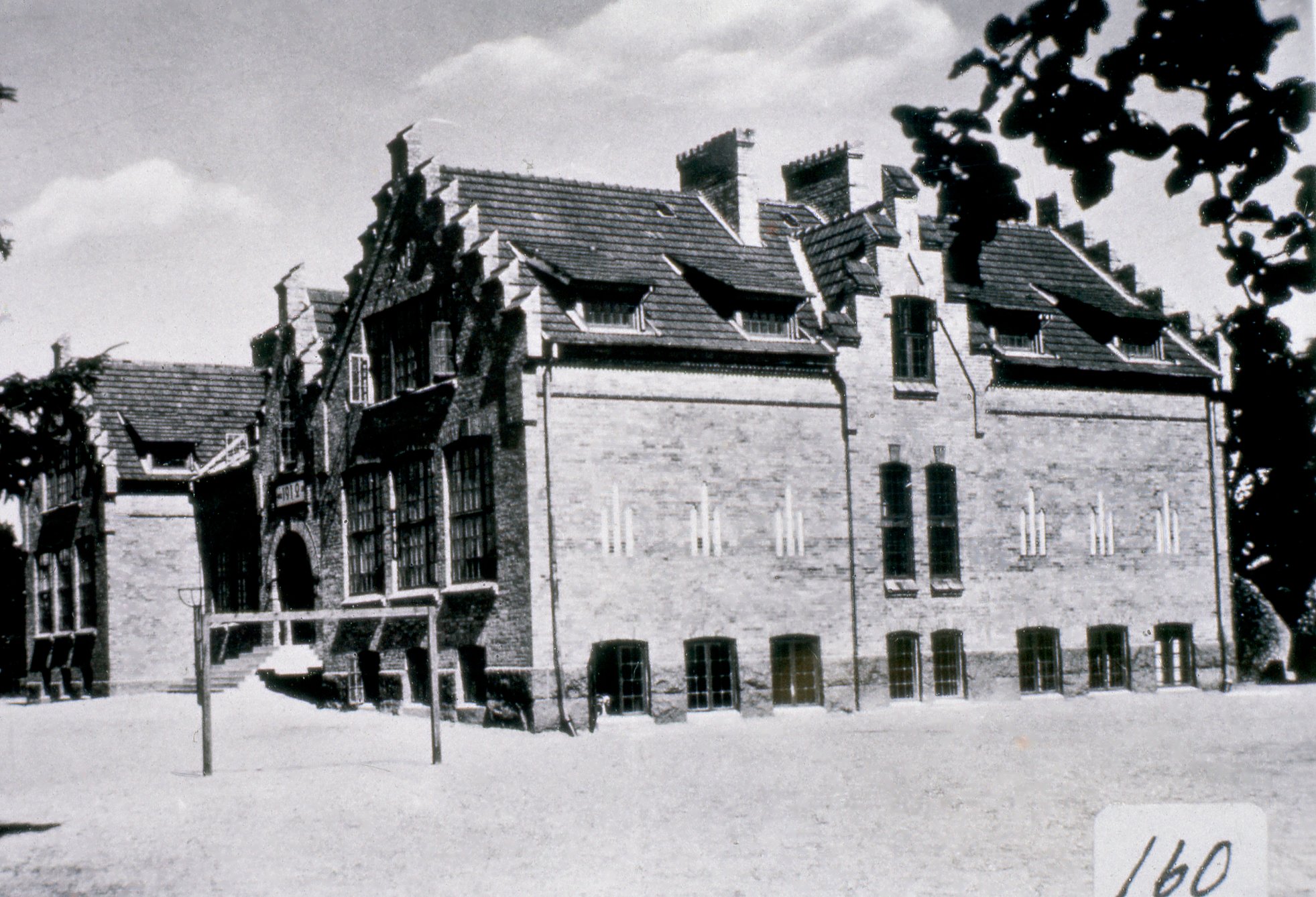 Bromölla 1912-skolan Byggd i eldfast tegel