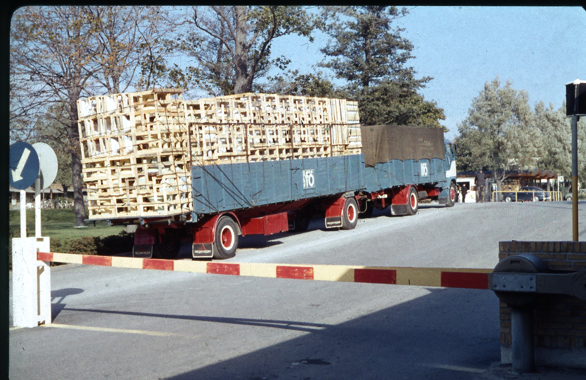 Fabrik Iföverken Sanitetsgods Transport