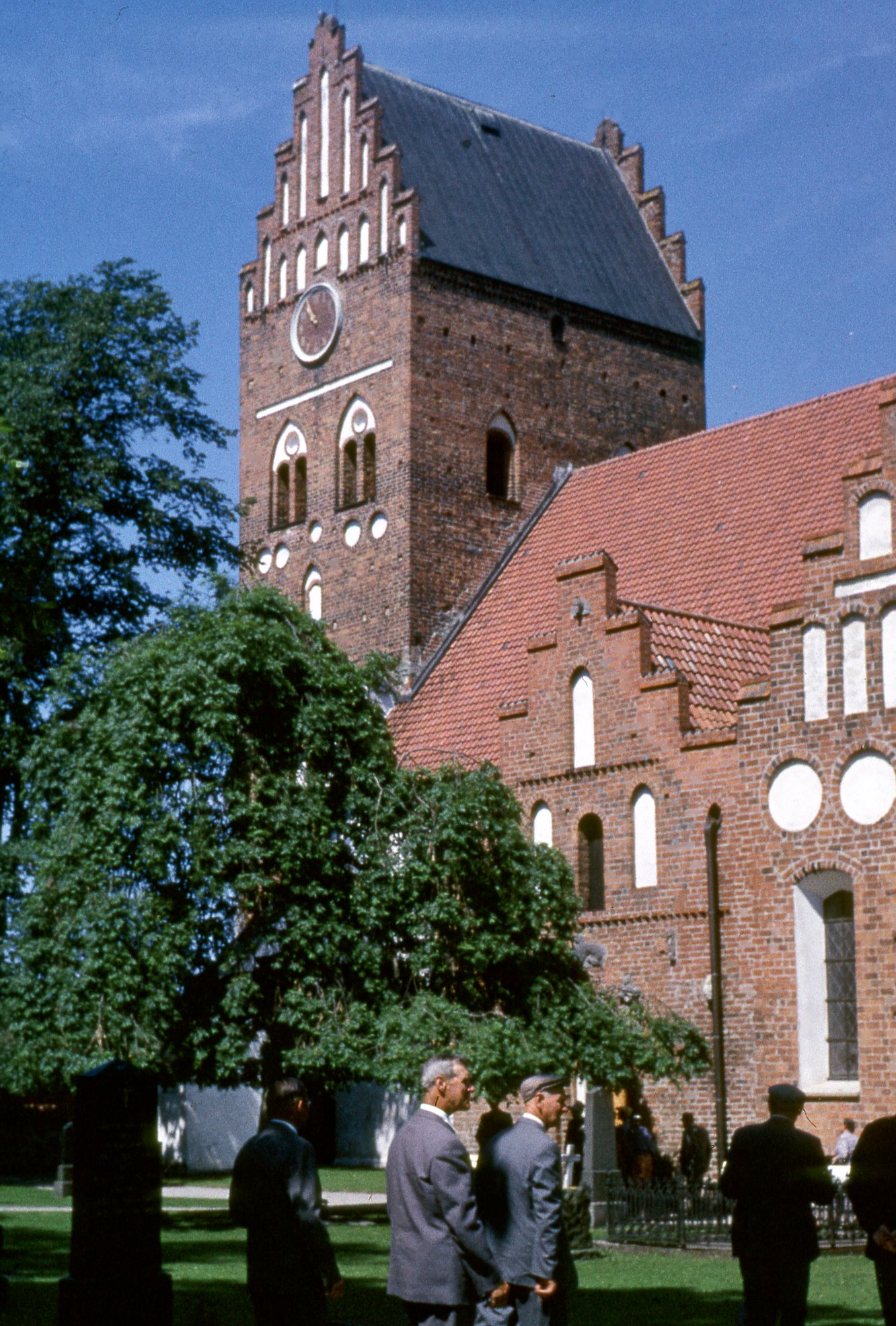 Fabrik Iföverken Pensionärsutflykt Åhus kyrka