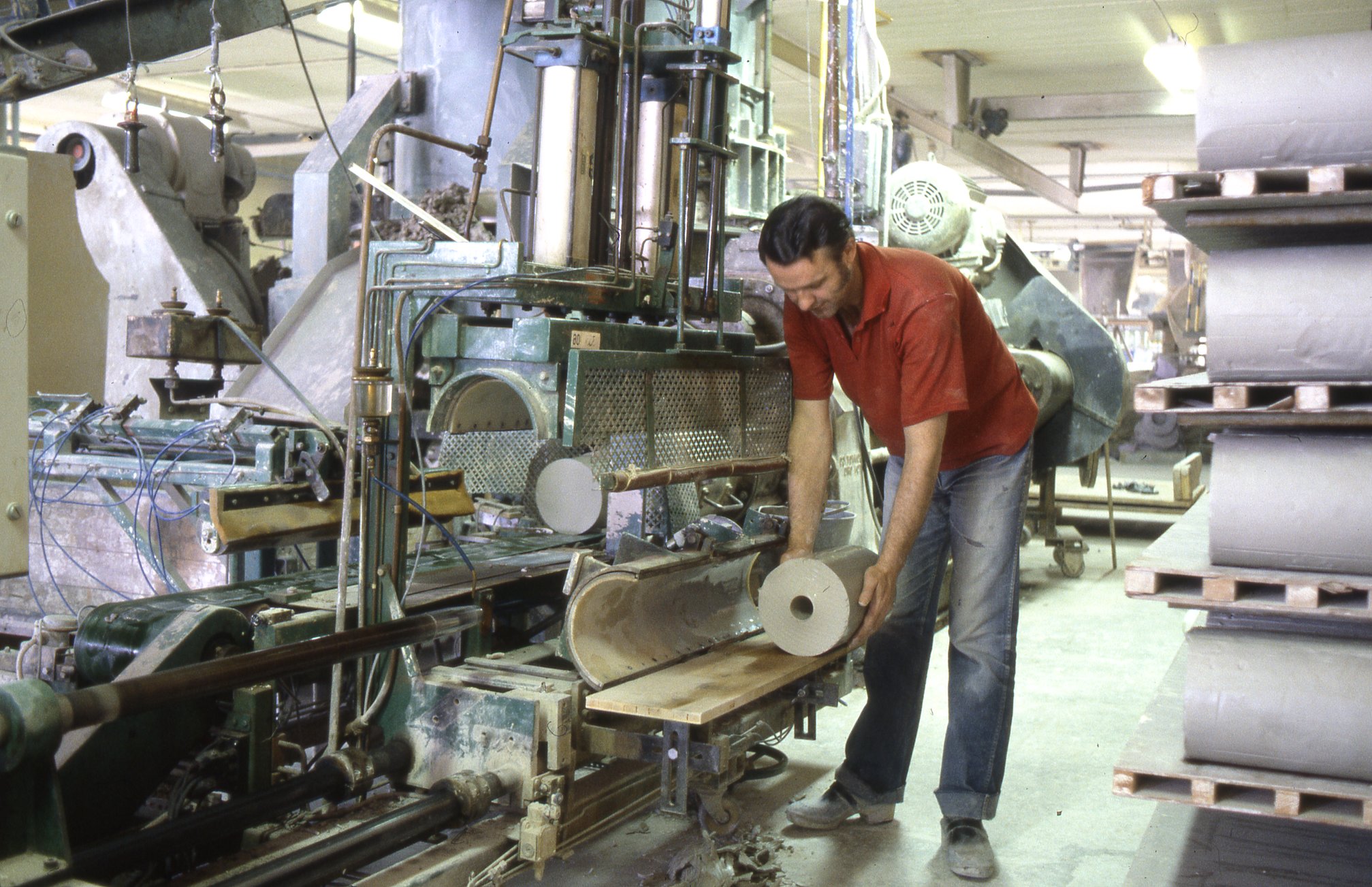 Fabrik Isolatorfabriken Isolatorer Pressning Lera