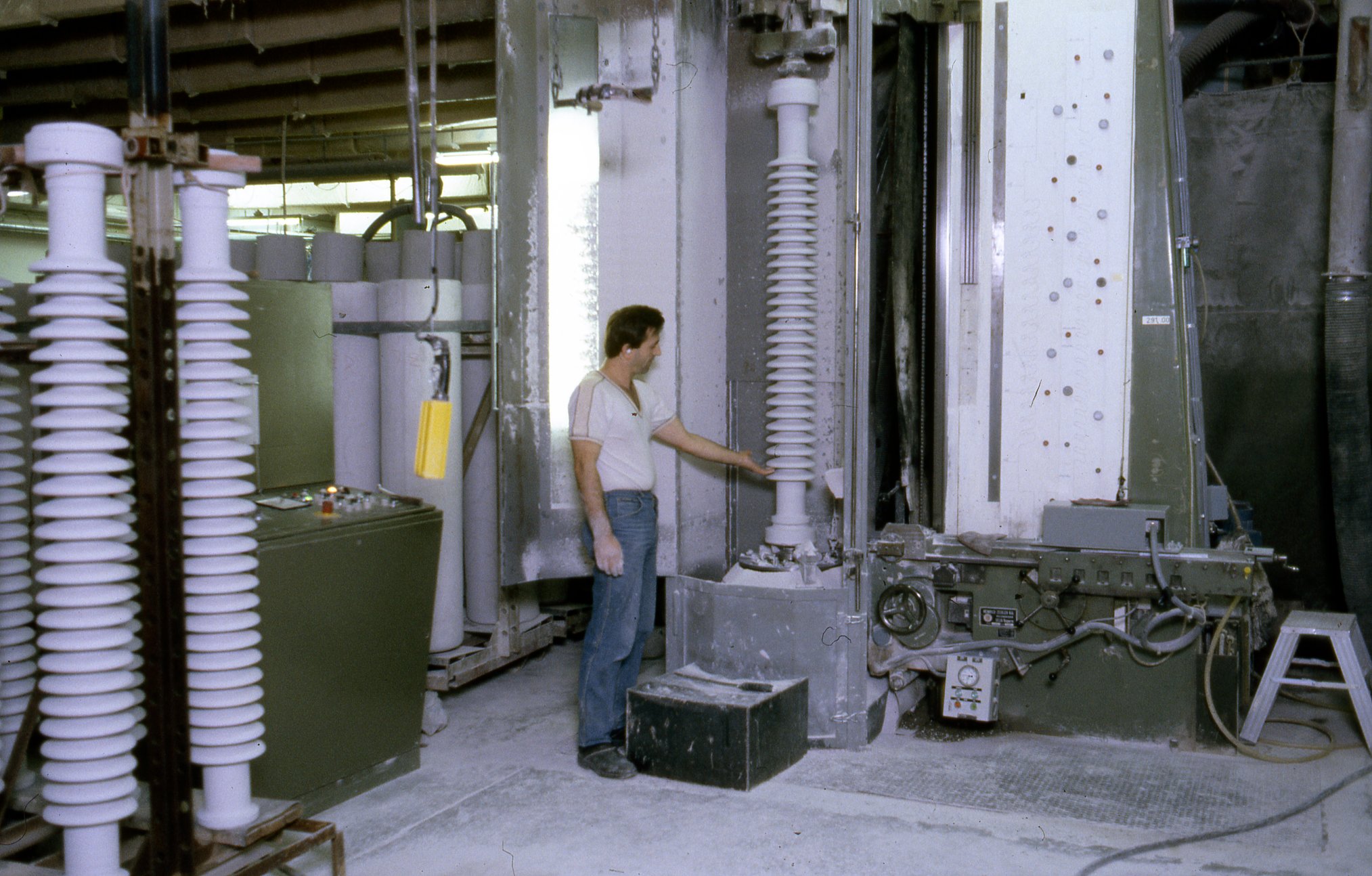 Fabrik Isolatorfabriken Isolator Svarvning