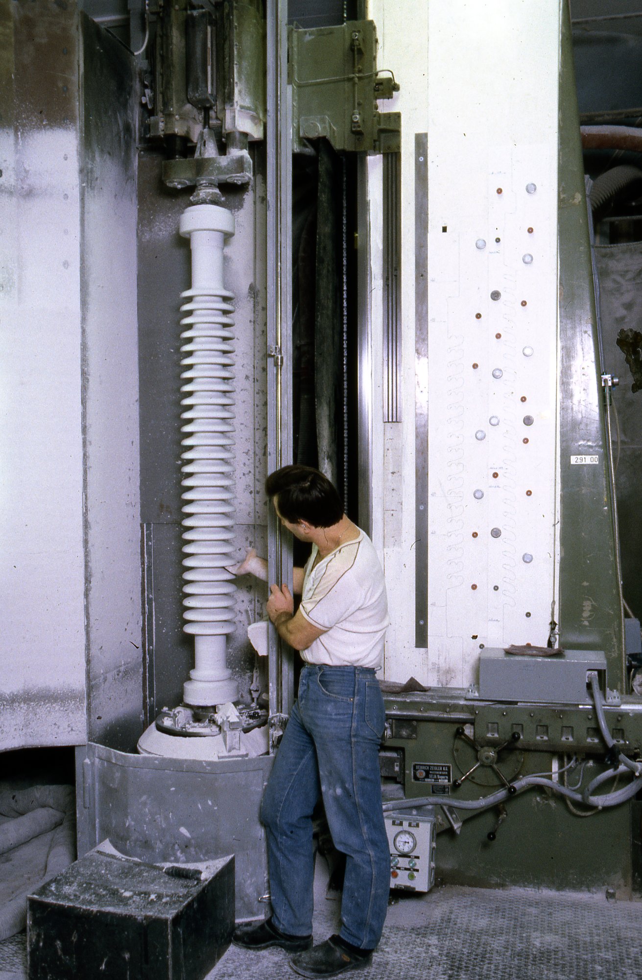 Fabrik Isolatorfabriken Isolator Svarvning