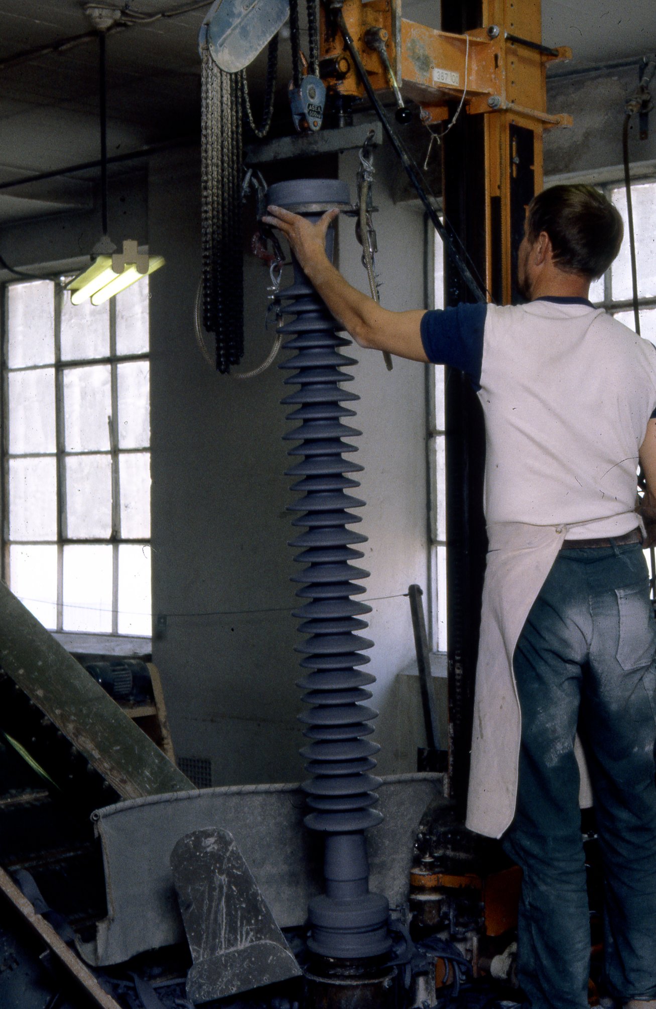 Fabrik Iföverken Isolatorfabriken Svarvning 1980