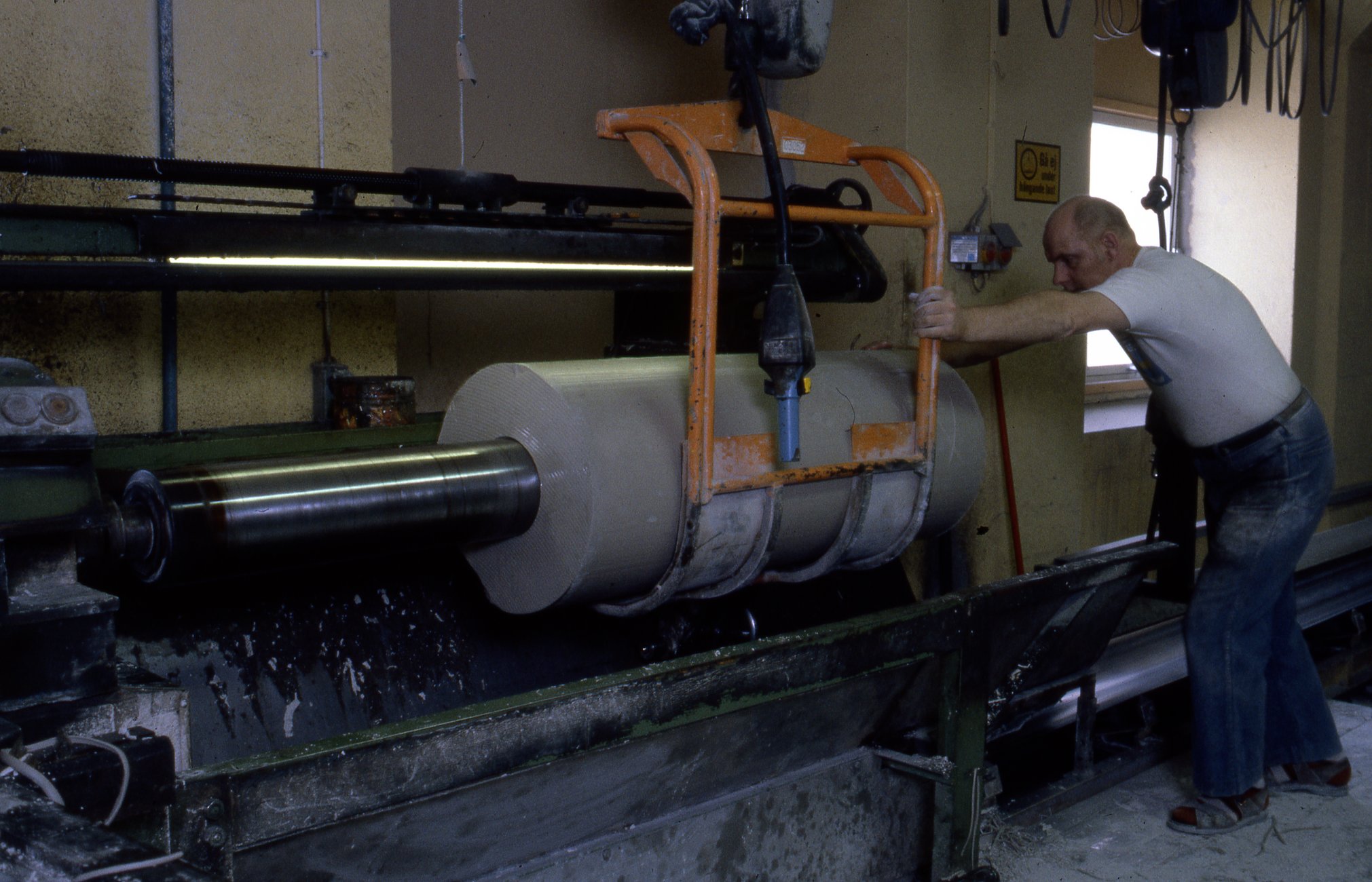 Fabrik Iföverken Isolatorfabriken Svarvning Horisontal 1980