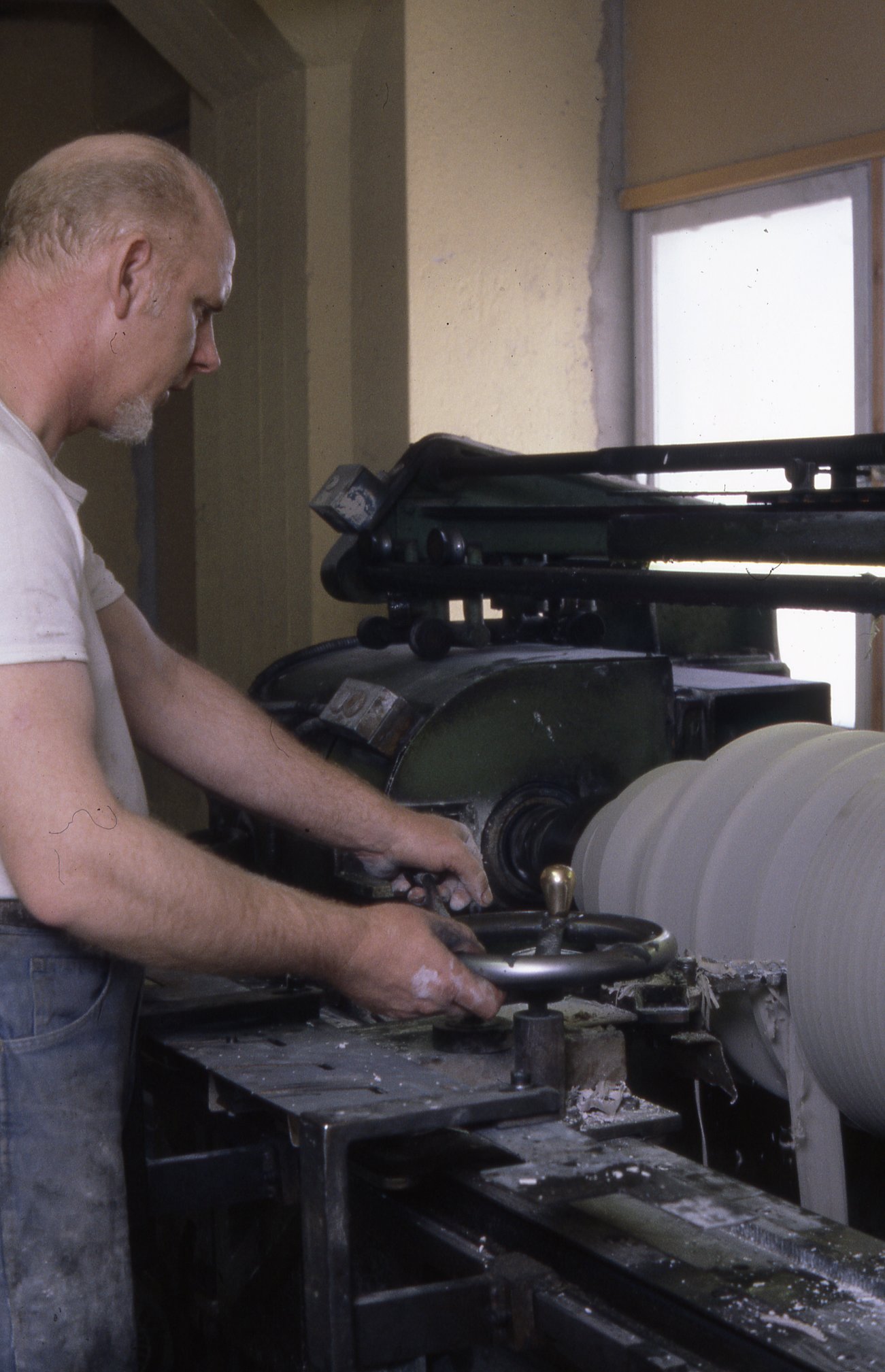 Fabrik Iföverken Isolatorfabriken Svarvning Horisontal 1980