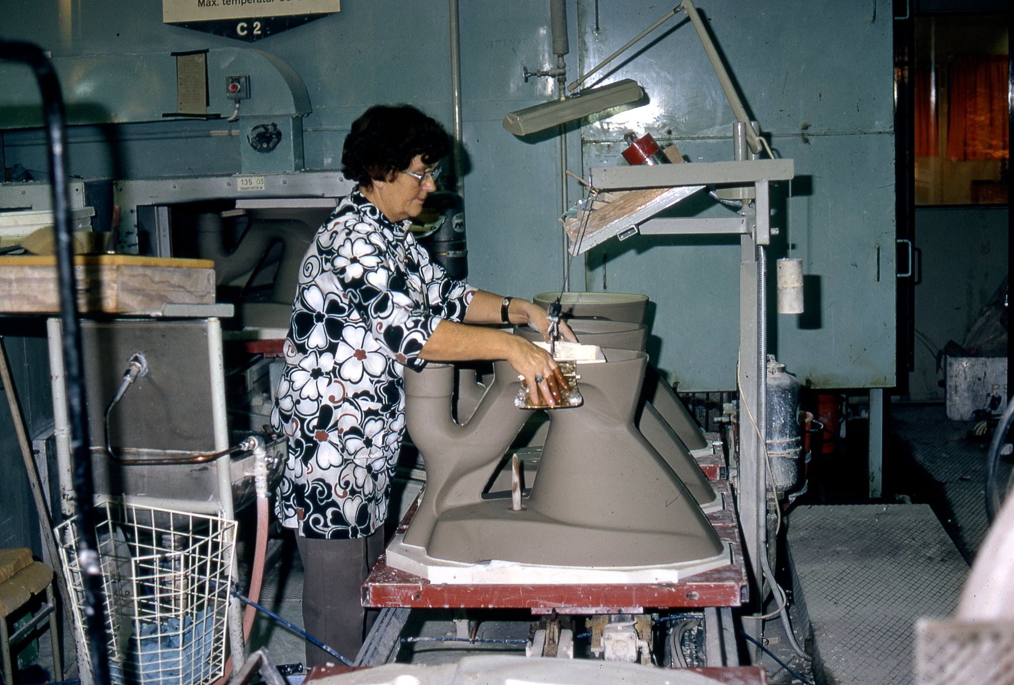 Fabrik Iföverken Sanitetsgodsfabriken SP2 Kontroll 1968