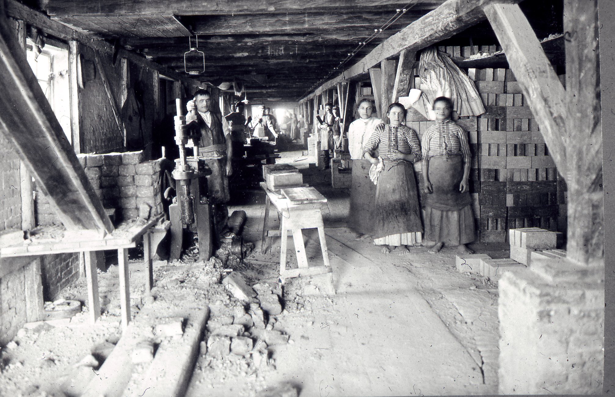 Fabrik Ifö CementfabriksAB Aktiebolaget Ifö Chamotte & Kaolinverk. Chamotteklappning 1905