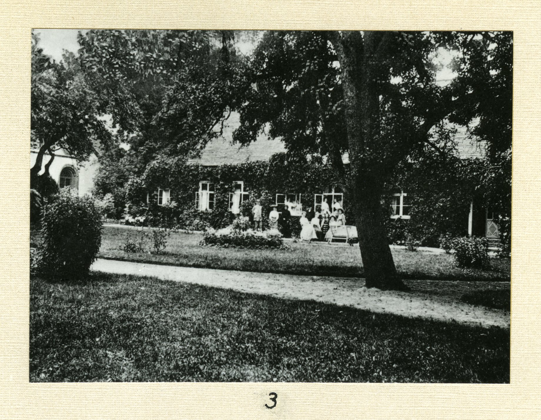 Bromölla Ivetofta Kyrka Prästgård Konfirmander Park 1890