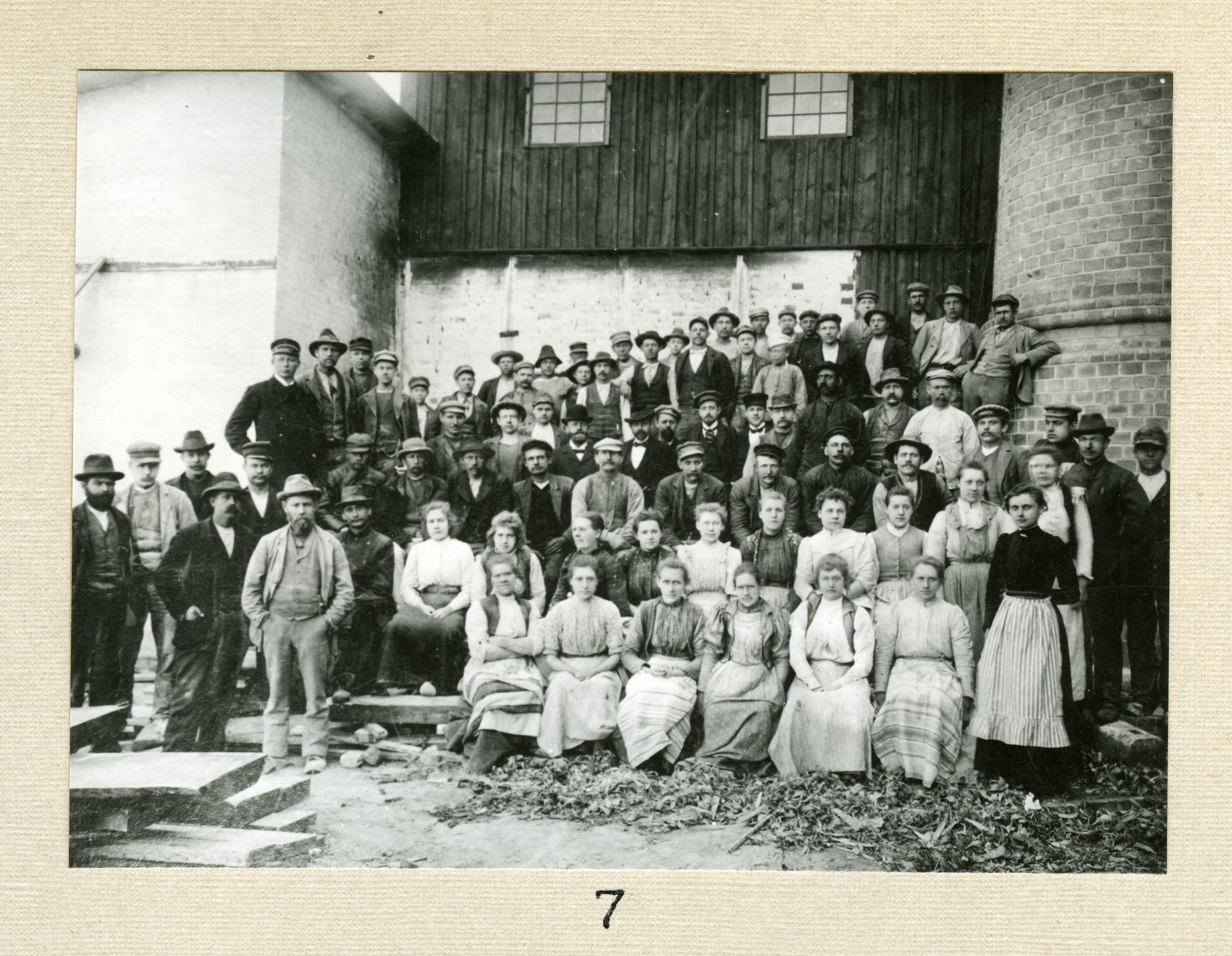 Fabrik Ifö Kaolin & Chamottefabriks AB Personal Chamottefabriken 1903