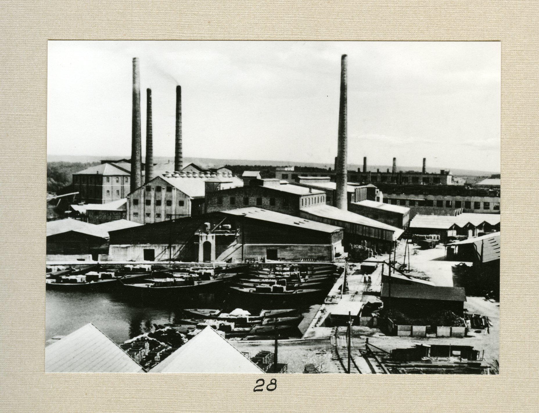 Fabrik Iföverken Hamn Cementfabrik Snickeri 1930-tal