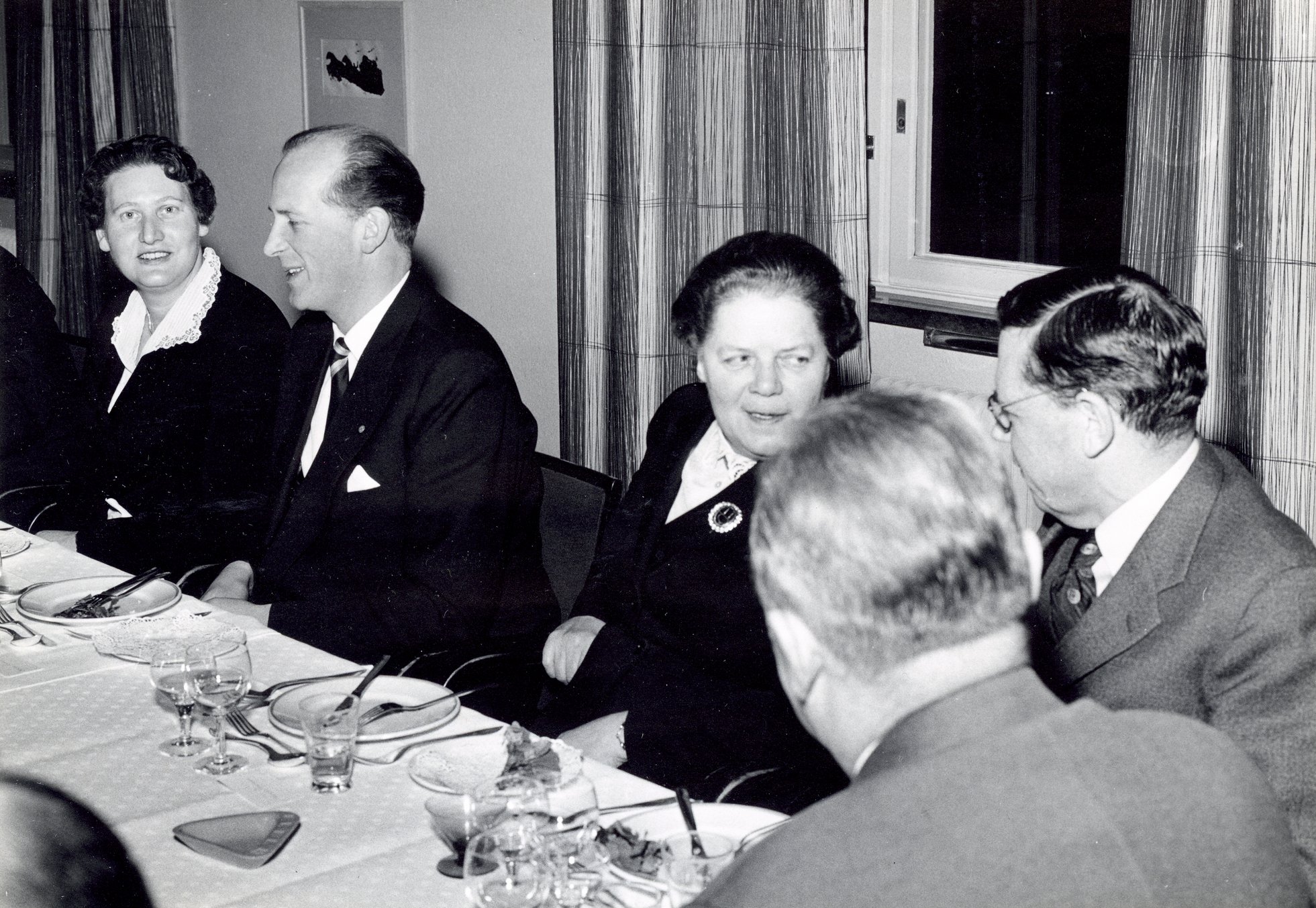 Fabrik Iföverken Bevillningsutskott studieresa Lunch Ifö Hotell 1958