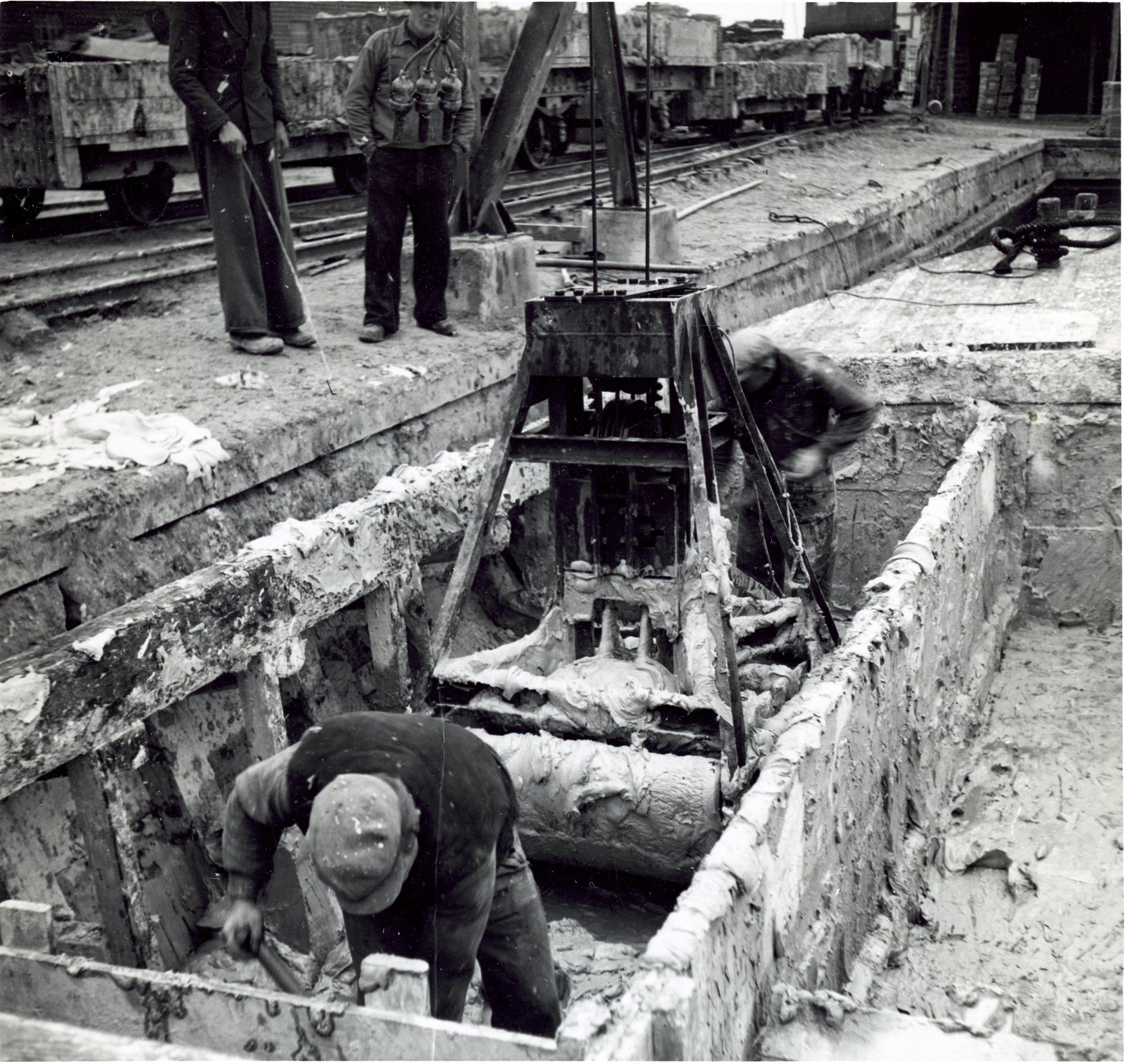 Fabrik Iföverken Urlastning Kaolinlera Hamnen Bromölla Pråmar 1950