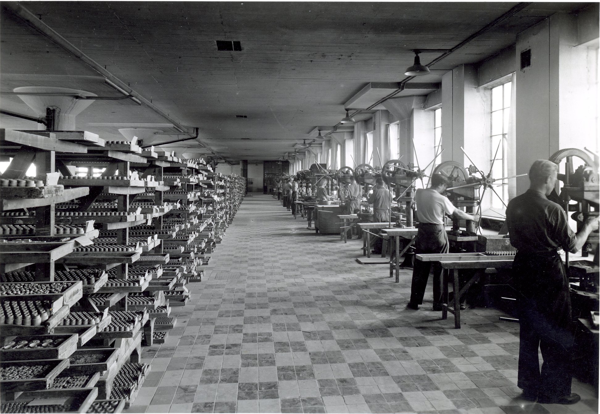 Fabrik Iföverken Pressgodsfabriken Handpressning 1940