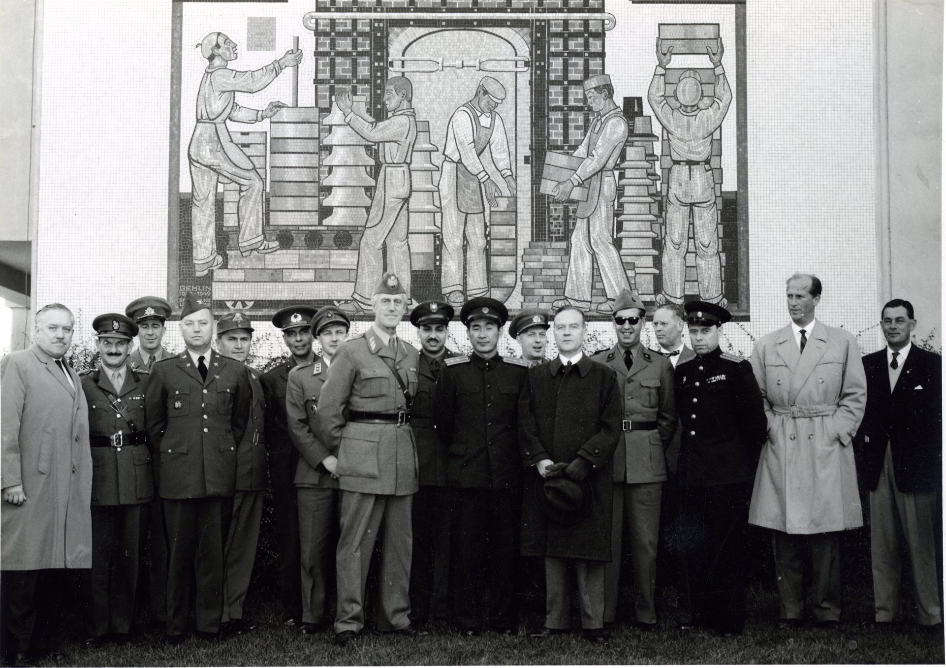 Fabrik Iföverken Militärattacheerna Fabriksbesök 1958