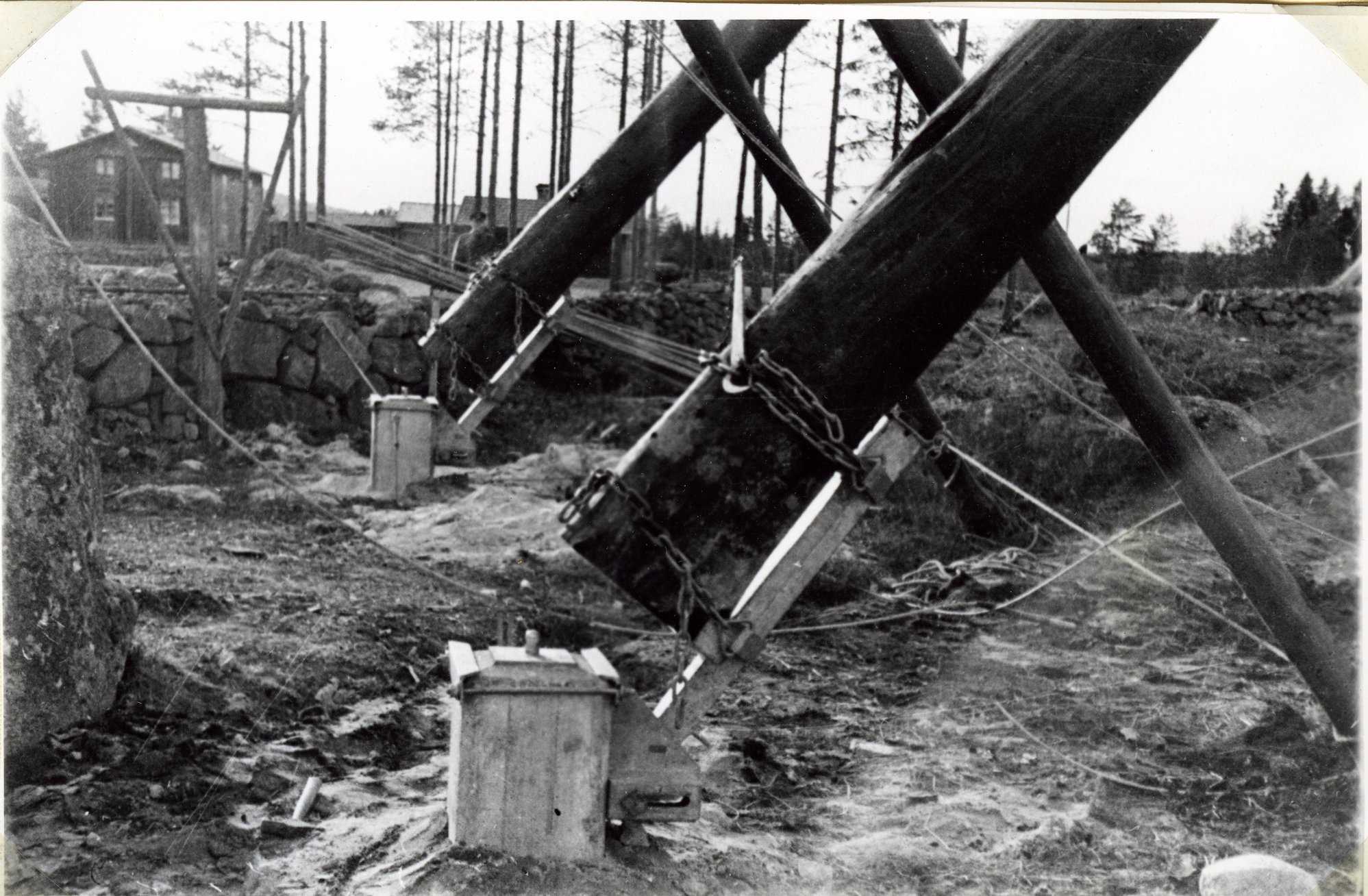 Övrigt Kraftledning Resning Stolpe i Betongfundament