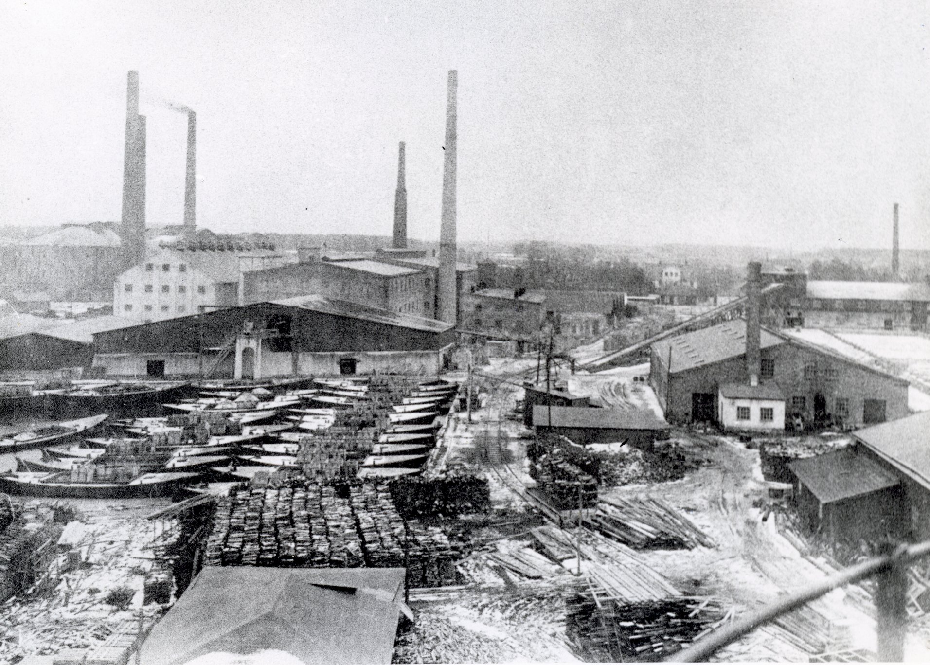 Fabrik Bruksområdet Cementfabrik, Chamottefabrik, Hamn,  Snickeri 1920