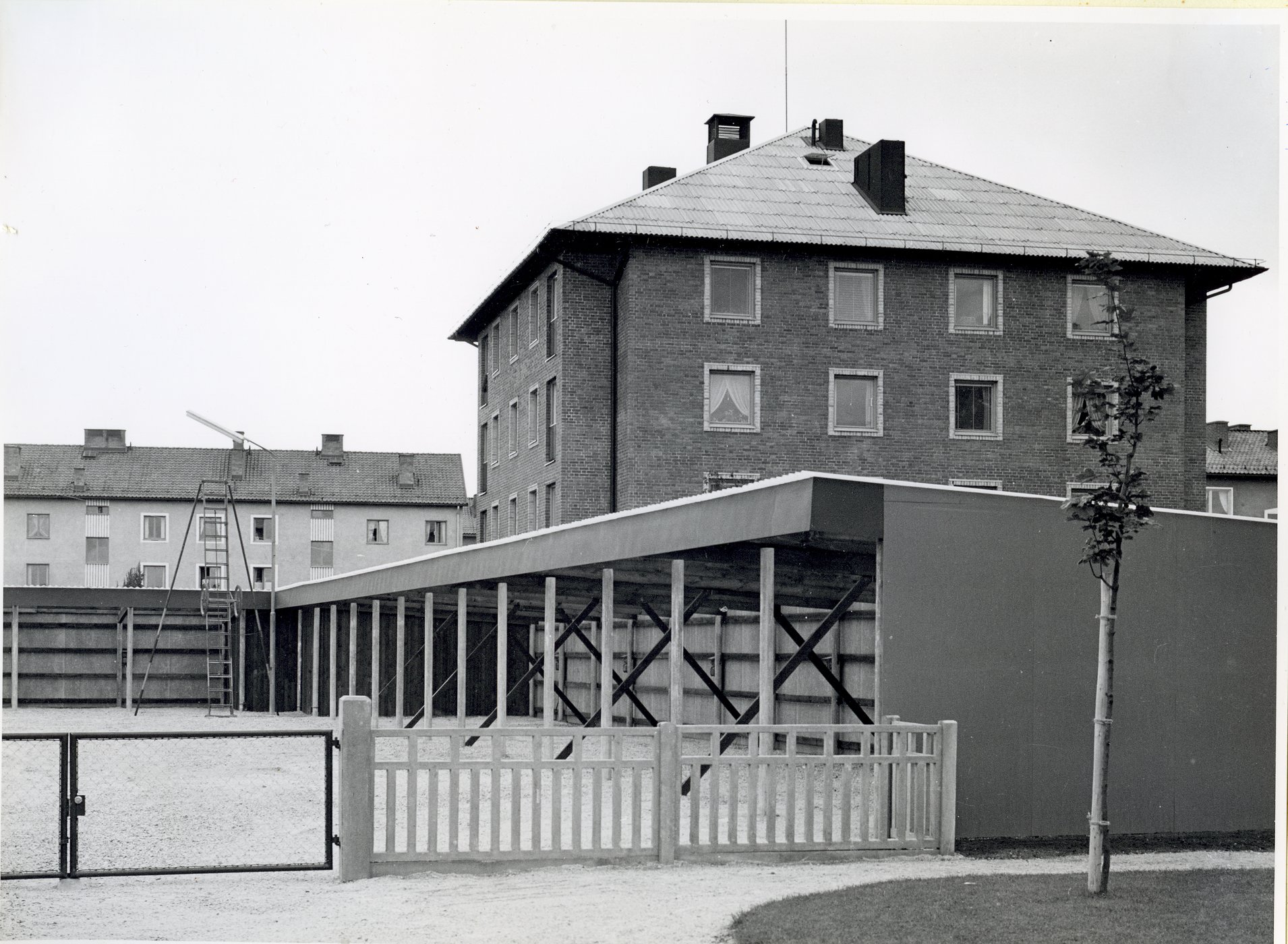 Bromölla Baksida "Paranthuset" Kv Kvadraten Garage 1960