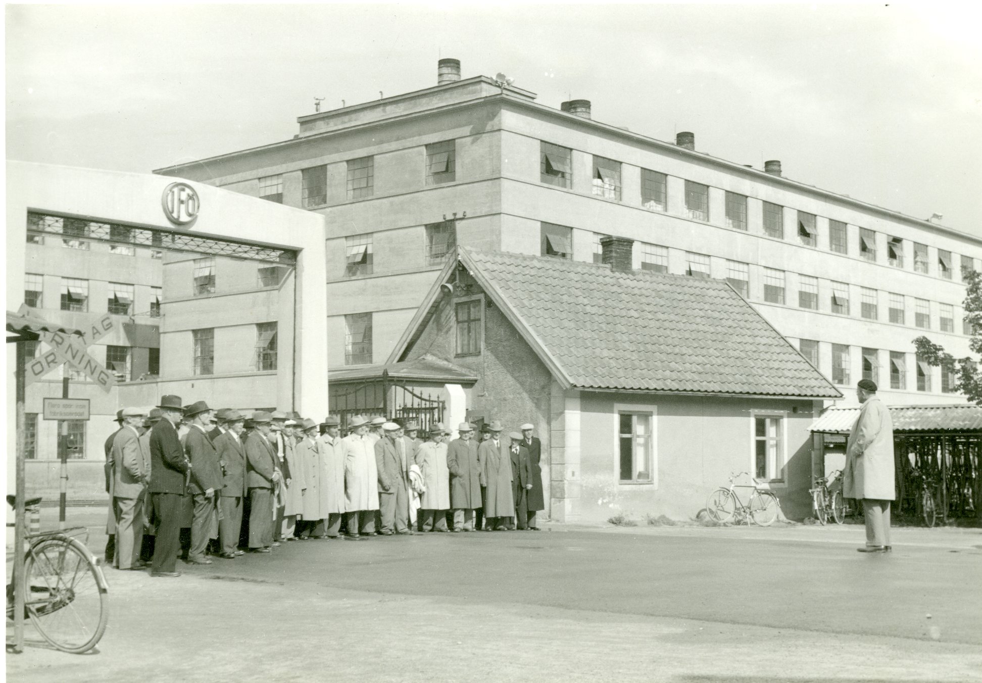 Fabrik Iföverken Pensionärsutflykt Portvakten 1953