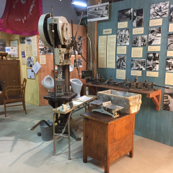 Iföverkens Industrimuseum utställning Pressgodstillverkning