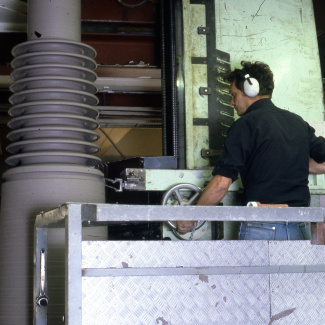 Fabrik Iföverken Isolatorfabriken Isostatämne Svarvning 1980