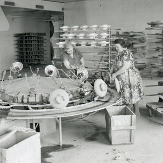 Fabrik Iföverken Isolatorfabriken Droppglasering 1950