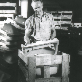 Fabrik Iföverken Sanitetsgodsfabriken Packning Tv 1950