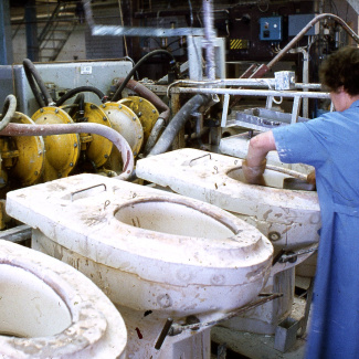 Fabrik Iföverken Sanitetsgodsfabriken SP2 Urtappning Massa 1968