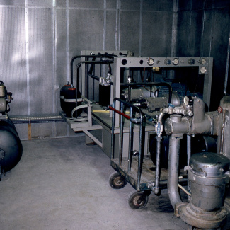 Fabrik Iföverken Sanitetsgodsfabriken Pumpar Glasering SP3 1975