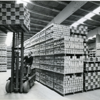 Fabrik Iföverken Golvplattfabriken Färdiglager 1950