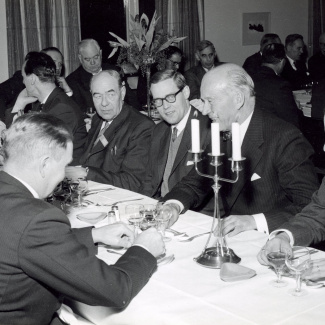 Fabrik Iföverken Bevillningsutskott studieresa Lunch Ifö Hotell 1958