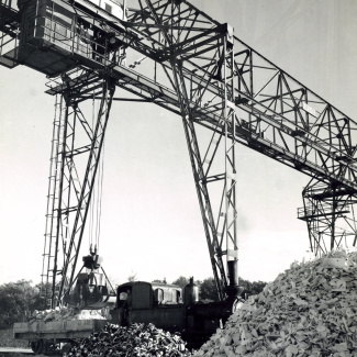 Fabrik Iföverken Lastning Porslinsskrot Brokran 1950