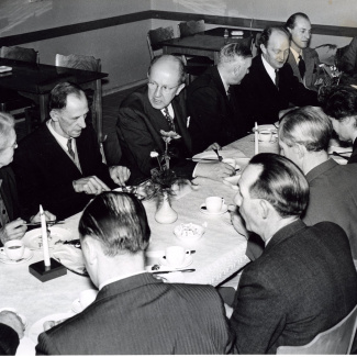 Fabrik Iföverken Avtackning Personal 30/12 1955
