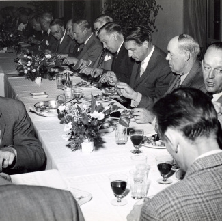 Fabrik Iföverken Företagsnämnden Ifö Hotell Avskedsmiddag föe E Wehtje 1957