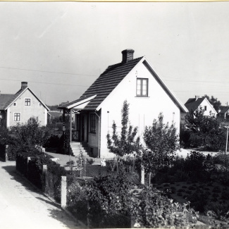 Bromölla Folketshusgatan Chaufför Wilssons hus senare ombyggt till Carl Olssons frisersalong