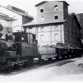 Fabrik Bruket Snapphanen me Cementtunnor 1910