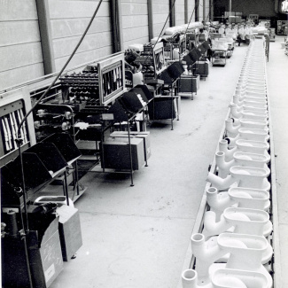 Fabrik Iföverken Sanitetsgodsfabriken Monteringslinje WC 1950