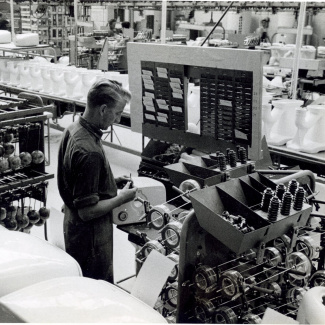 Fabrik Iföverken Sanitetsgodsfabriken Montering WC-cisterner Sven Jönsson 1950