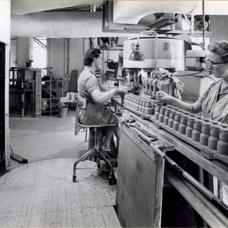 Fabrik Iföverken Isolatorfabriken Linjeisolatorer 1960