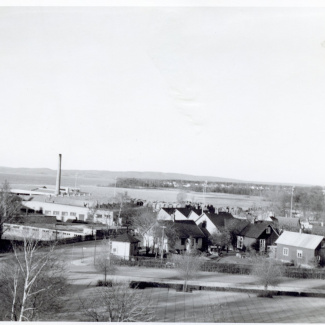 Bromölla Torget och bebyggelse (där Kommunalhuset är idag) 1957